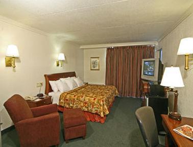 Knights Inn Greensboro Zimmer foto